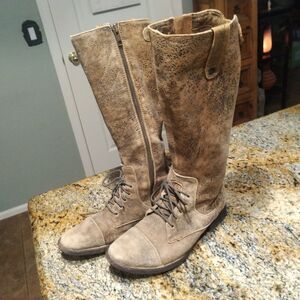 BORN Crown W82092 Gilmore Factory Distressed Leather Tall Riding Boots Sz 6